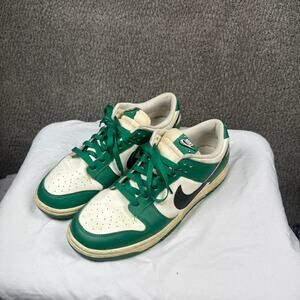 Nike dunk low pine green